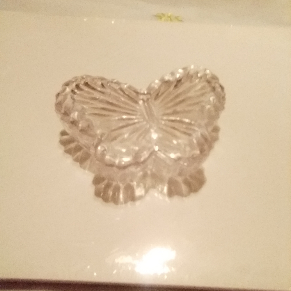 Glass dish